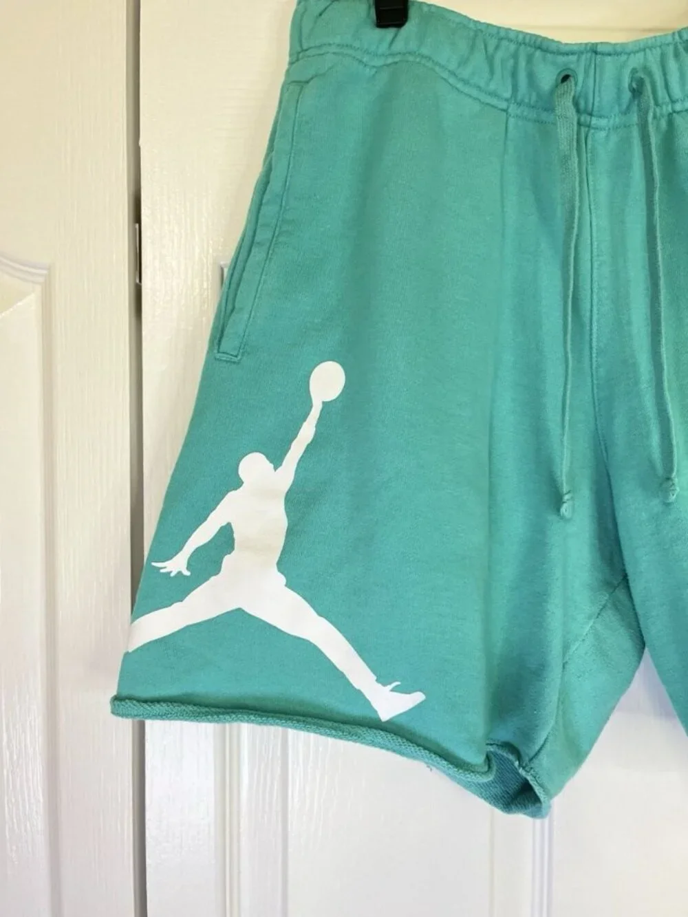 Mens Fleece Shorts Jordan Essentials Sz M Washed Teal Jumpman Logo Raw Hem Terry